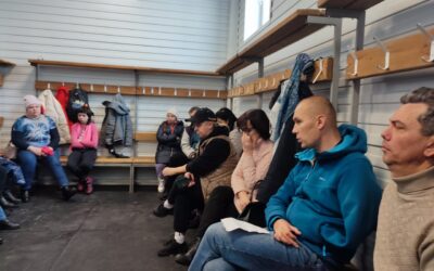 Карандин арене состоялось собрание родителей с детьми команды «ВОИтели Алтай»