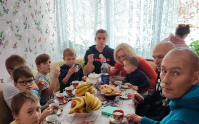Активисты Барнаульской городской местной организации «Всероссийское общество инвалидов» очередной раз посетили ребят из центра помощи детям оставшимся без попечения родителей