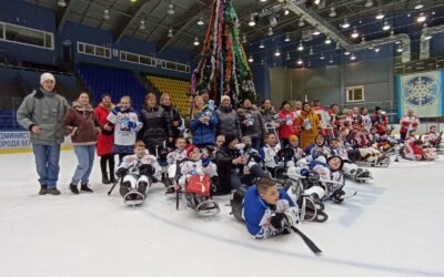 В городе Бердск состоялся 1 выездной турнир для детской следж-хоккейной команды «ВОИтели – Алтай» из Алтайского края на кубок «Маскота»