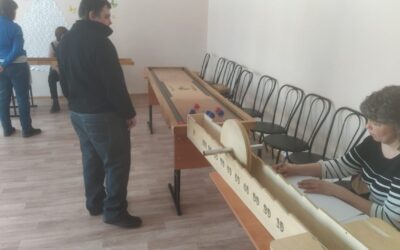 В Комплексном центре социального обслуживания населения по Центральному району города Барнаула состоялись соревнования по настольным играмсреди лиц с ограниченными возможностями здоровья